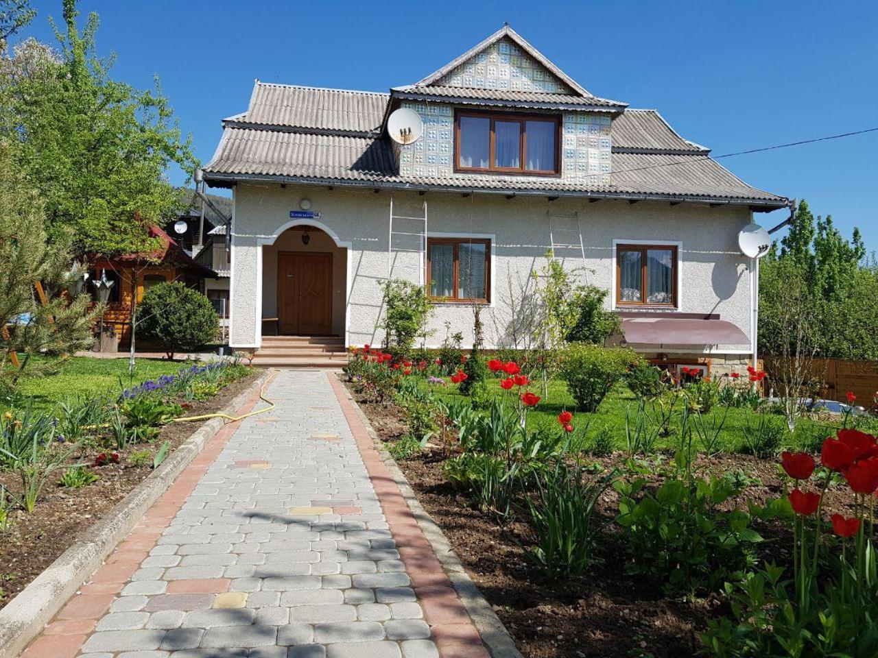 Guest House Viktoria Jaremče Exteriér fotografie